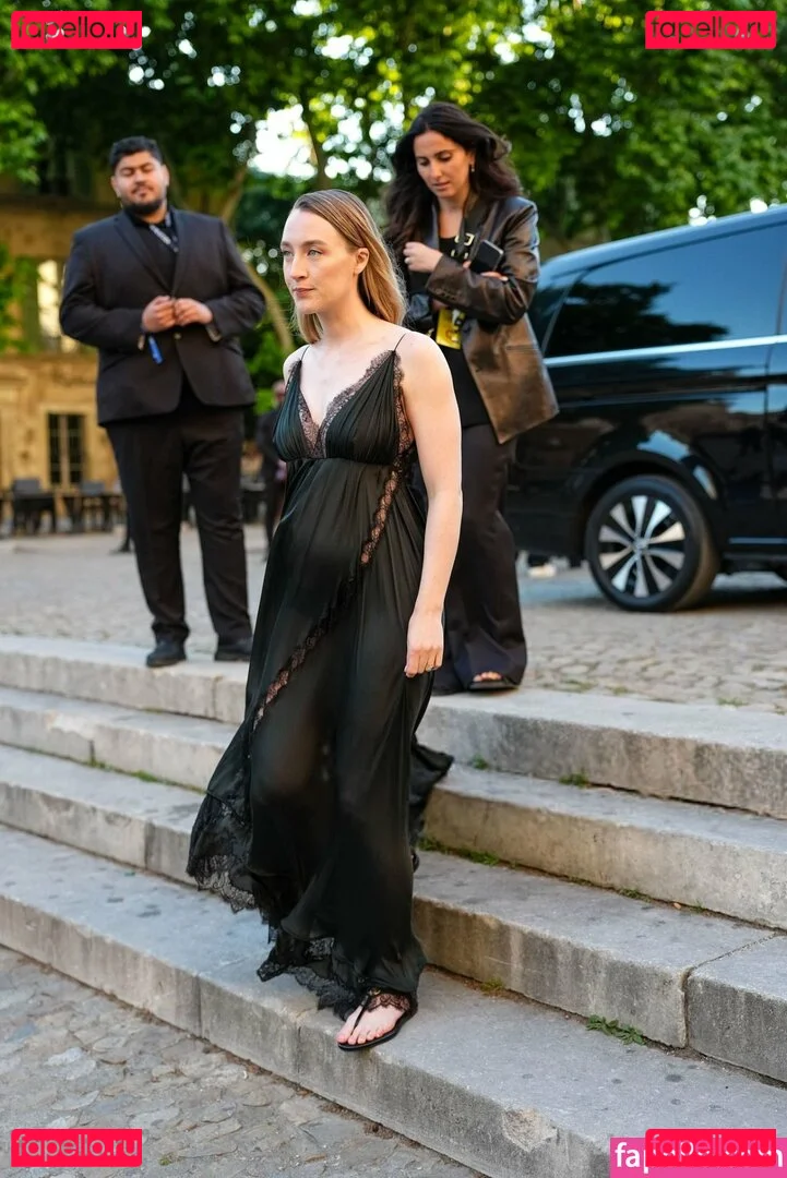 Saoirse Ronan Onlyfans Photo Gallery 