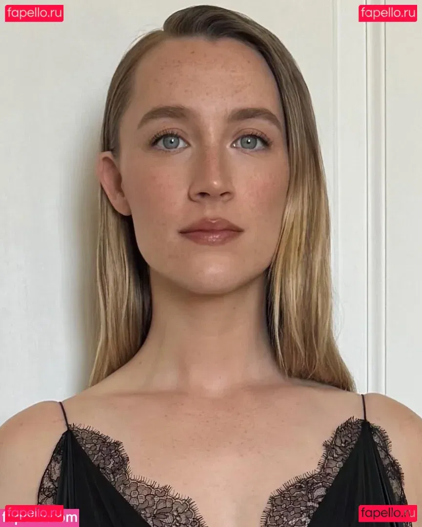 Saoirse Ronan Onlyfans Photo Gallery 