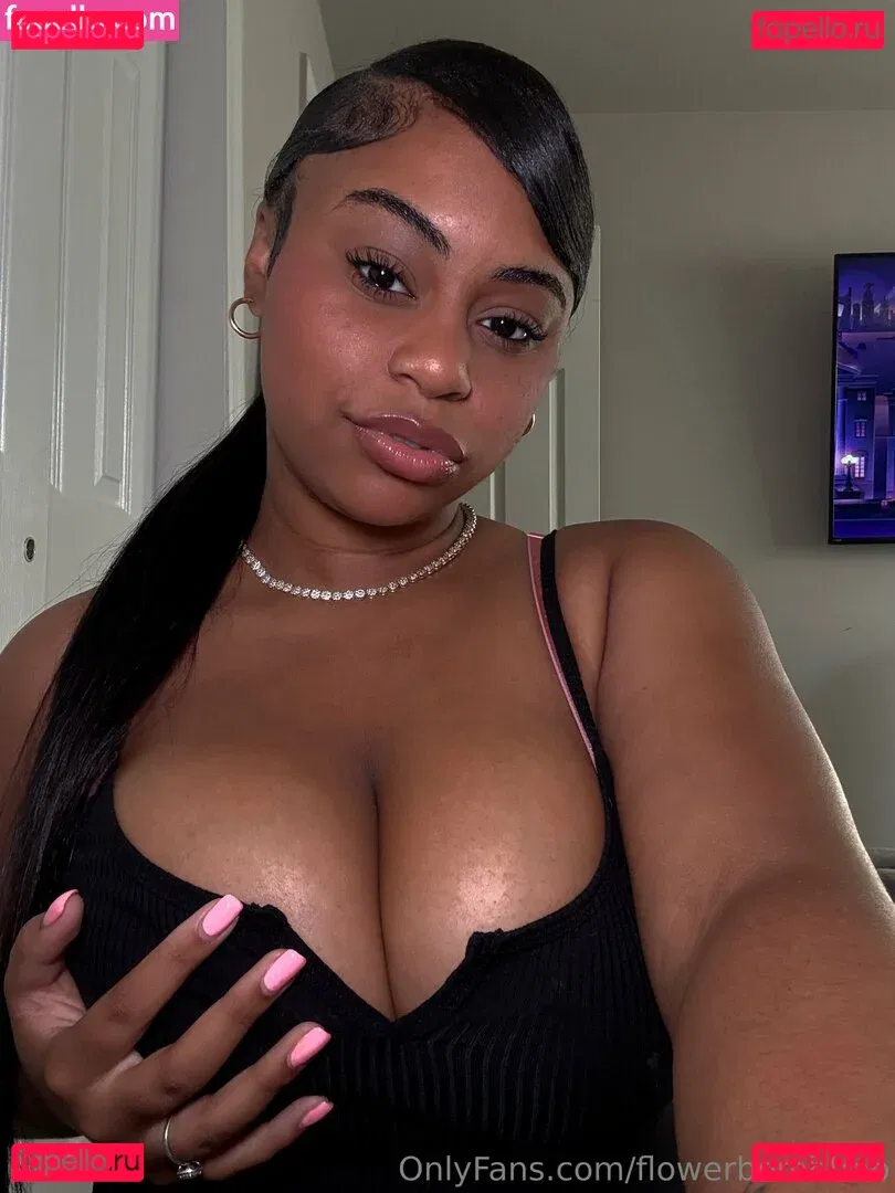 flowerbombbbb Onlyfans Photo Gallery 