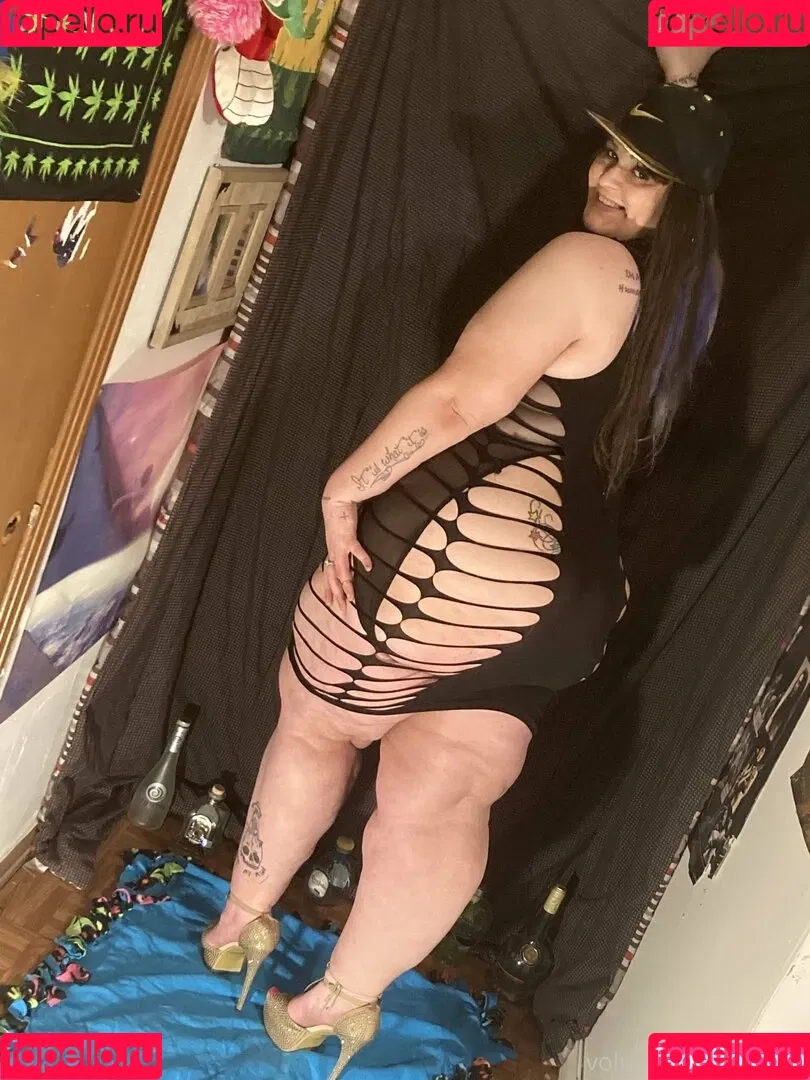 voluptuous_cooper Onlyfans Photo Gallery 