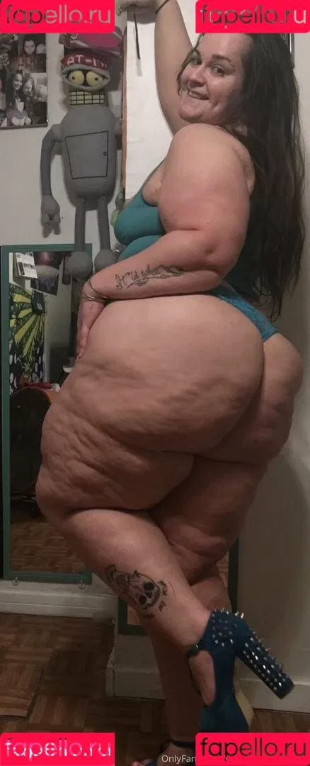 voluptuous_cooper Onlyfans Photo Gallery 