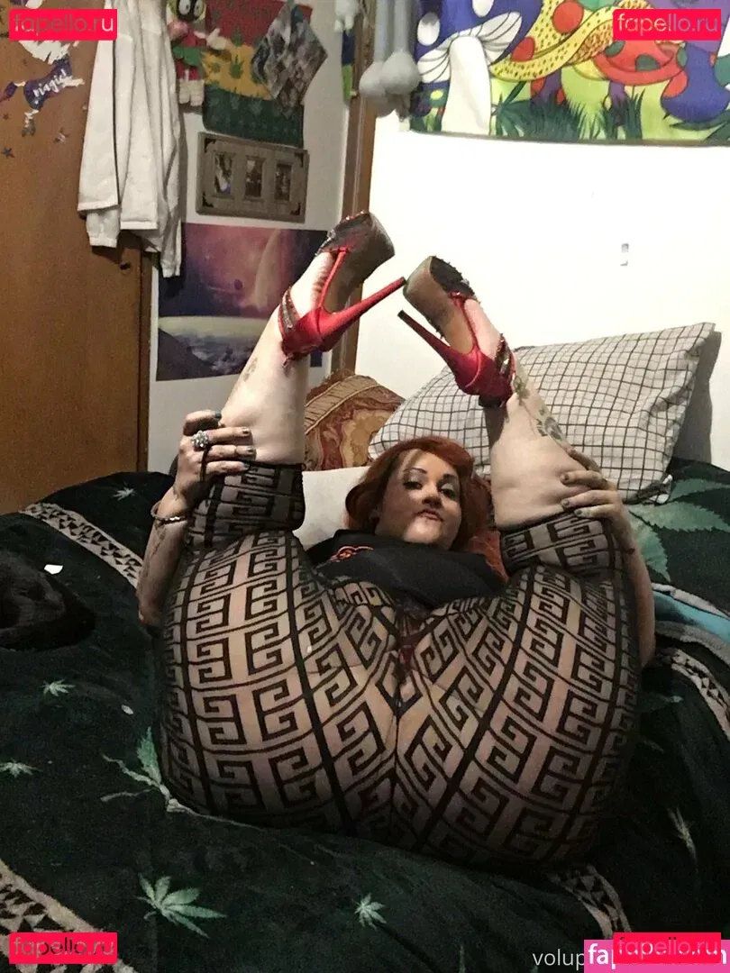 voluptuous_cooper Onlyfans Photo Gallery 