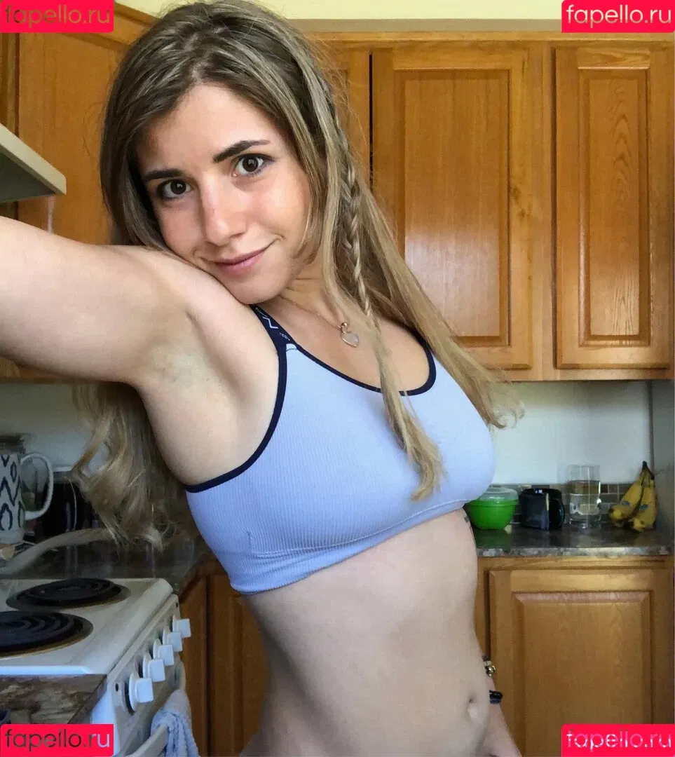 Lil Athena Onlyfans Photo Gallery 