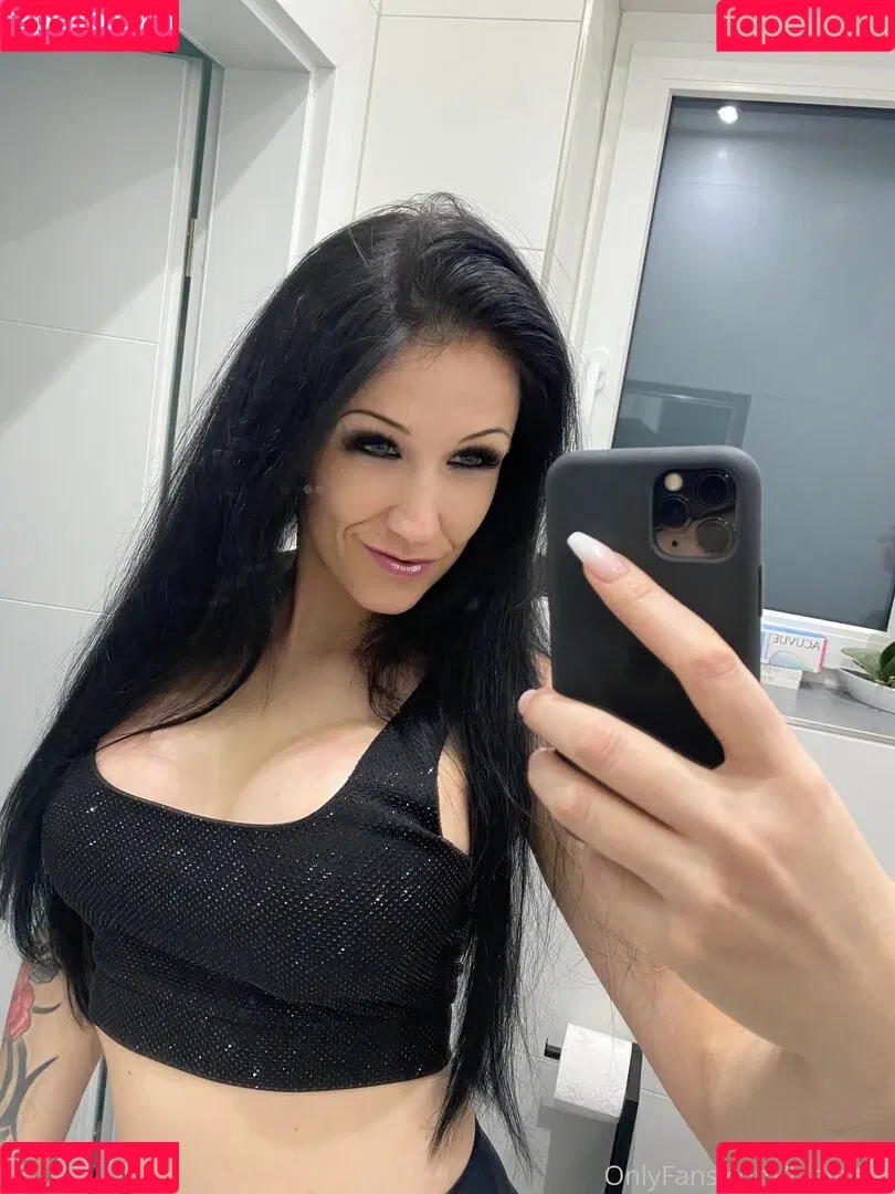 Meli Deluxe Onlyfans Photo Gallery 