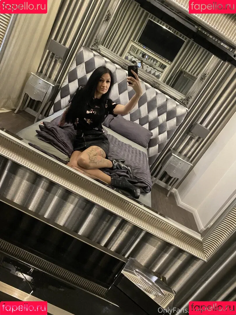 Meli Deluxe Onlyfans Photo Gallery 