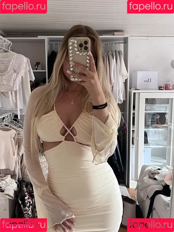 Annmariedtz Onlyfans Photo Gallery 