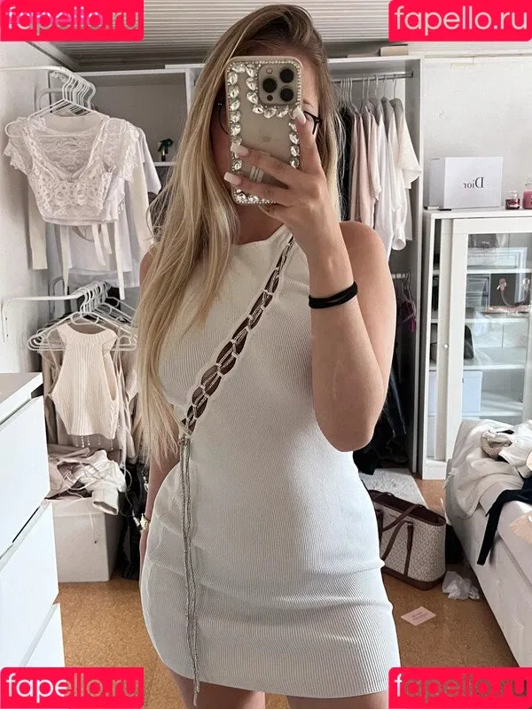 Annmariedtz Onlyfans Photo Gallery 