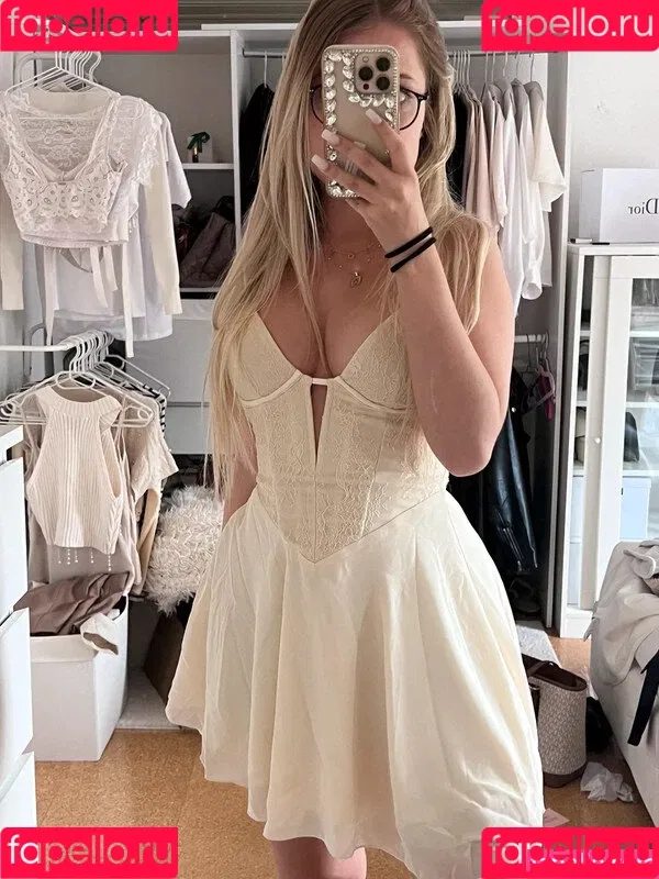 Annmariedtz Onlyfans Photo Gallery 