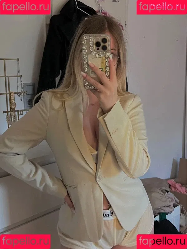 Annmariedtz Onlyfans Photo Gallery 