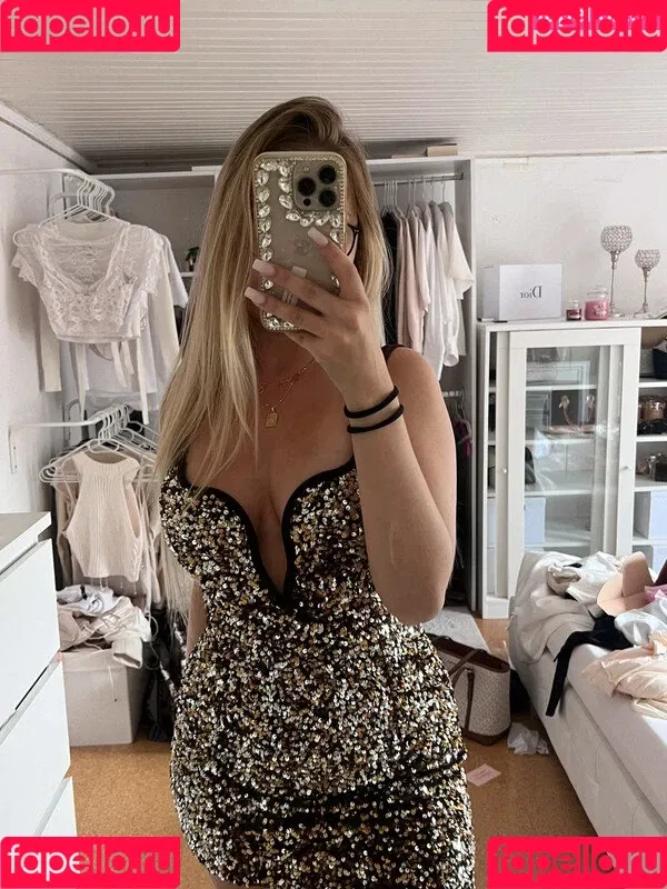 Annmariedtz Onlyfans Photo Gallery 