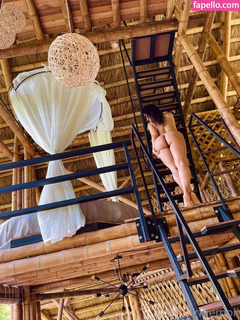 Frine Moli Onlyfans Photo Gallery 