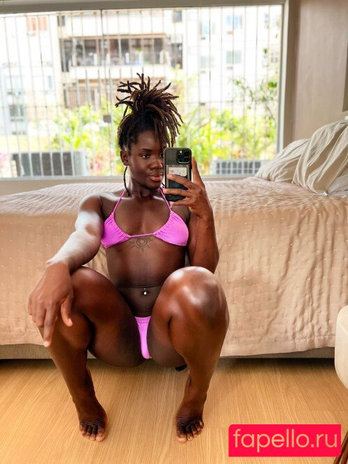 BinaNjikam Nude Onlyfans Photo 45