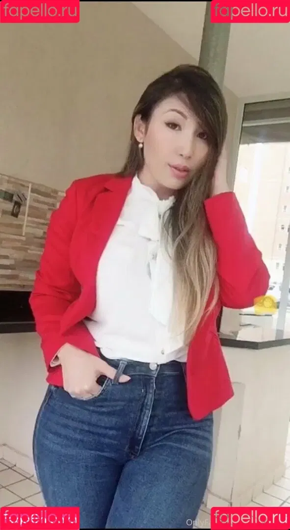 Yu Ferracini Onlyfans Photo Gallery 