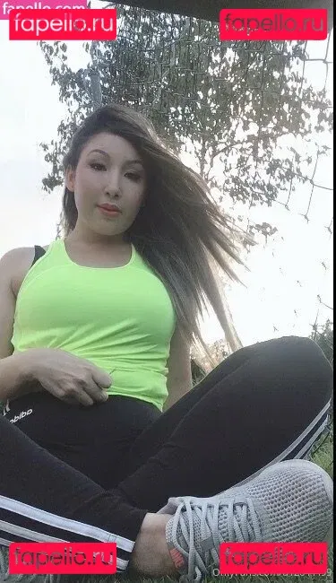 Yu Ferracini Onlyfans Photo Gallery 