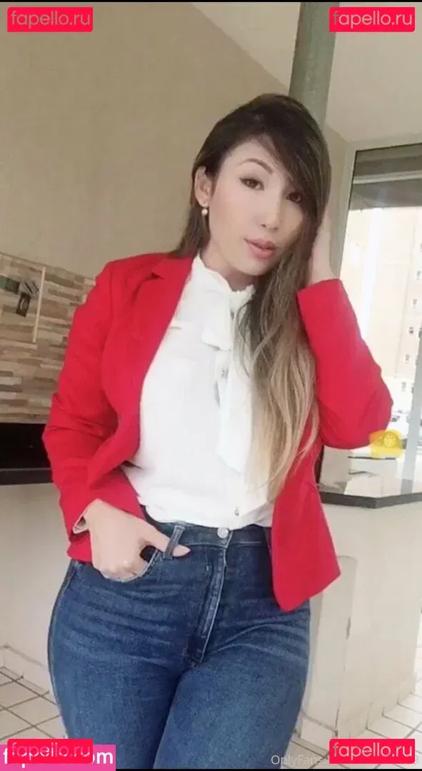 Yu Ferracini Onlyfans Photo Gallery 