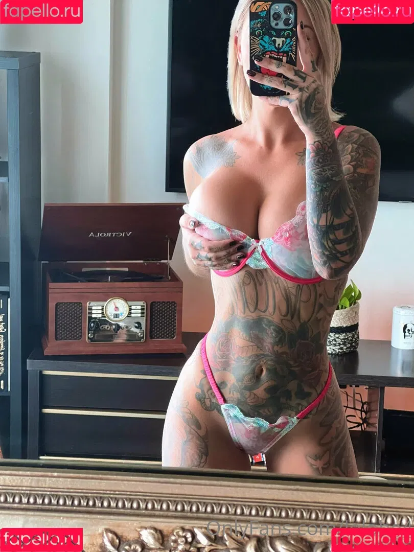 Laurence Berdard Onlyfans Photo Gallery 