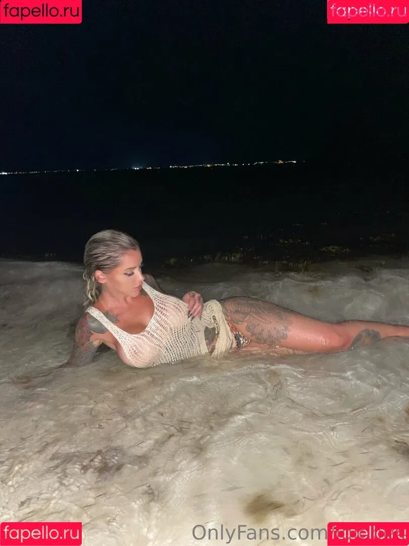 Laurence Berdard Onlyfans Photo Gallery 