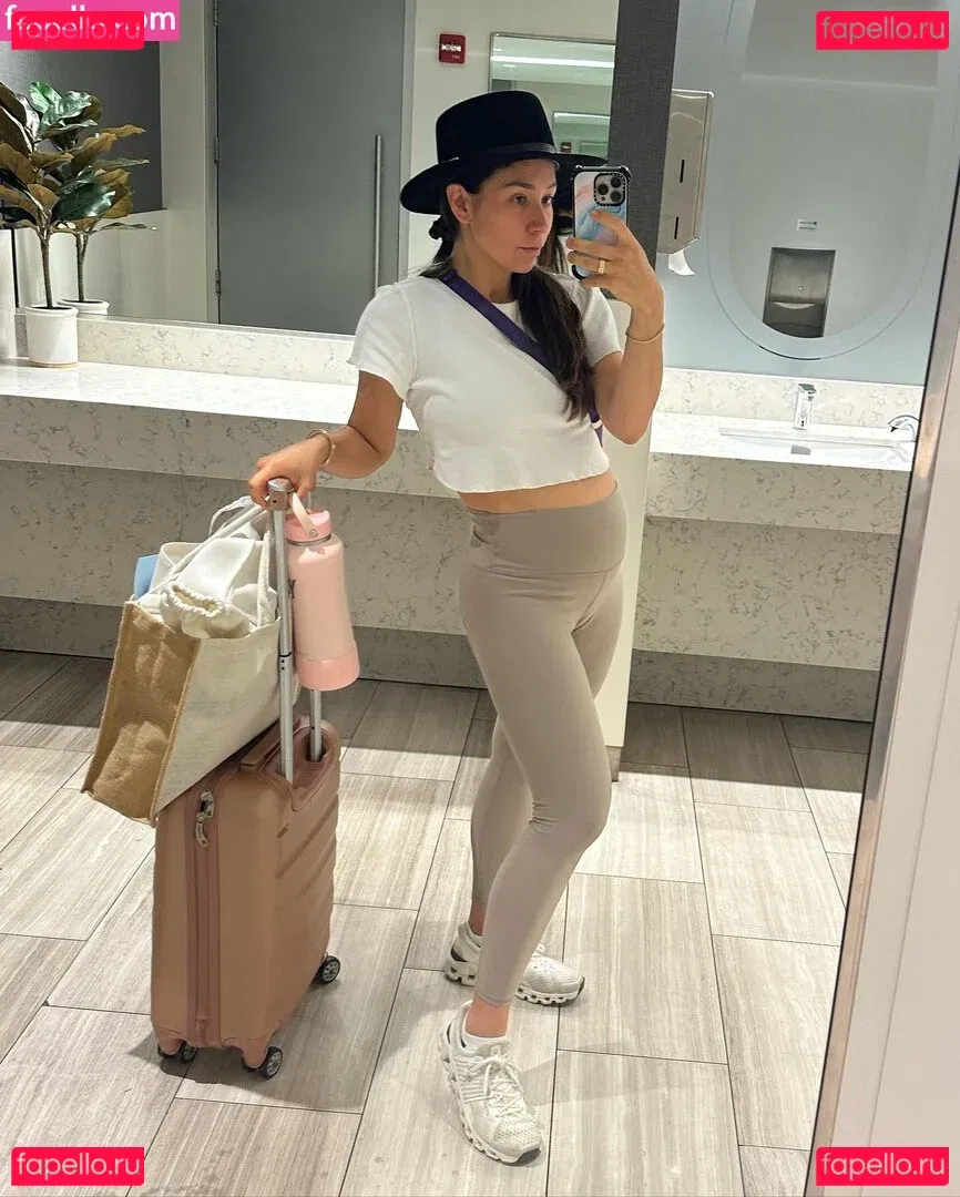 Yovana Mendoza Ayres Onlyfans Photo Gallery 