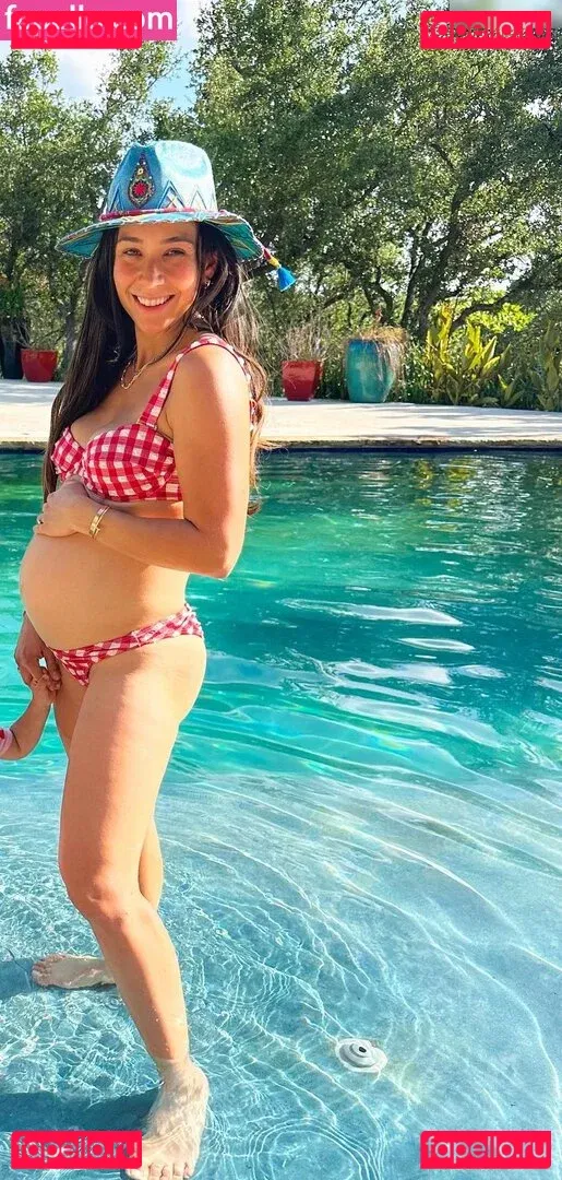 Yovana Mendoza Ayres Onlyfans Photo Gallery 