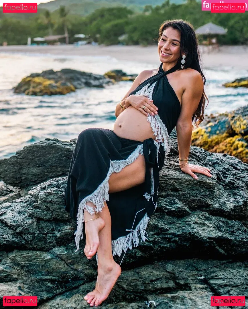 Yovana Mendoza Ayres Onlyfans Photo Gallery 