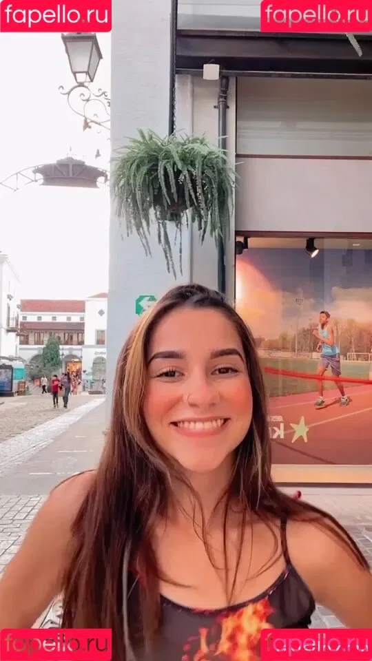 Amelia Archila Onlyfans Photo Gallery 