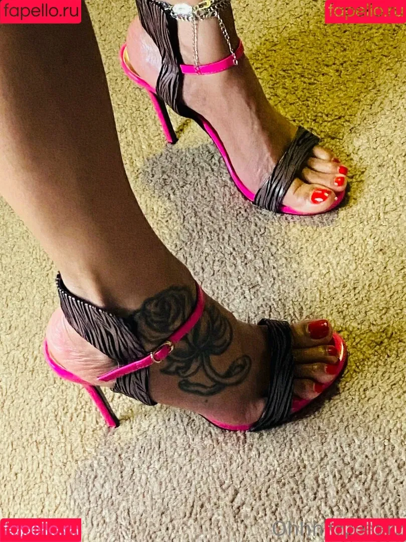 ohhhmyfeetz Onlyfans Photo Gallery 
