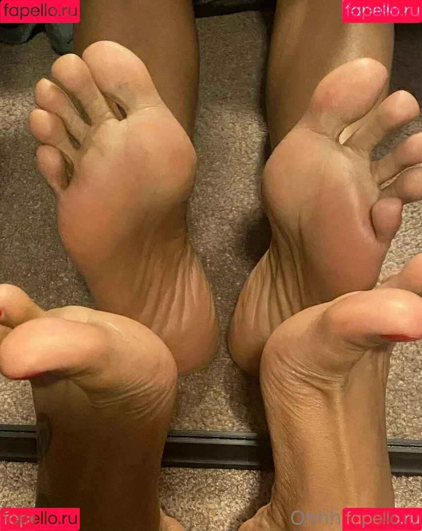 ohhhmyfeetz Onlyfans Photo Gallery 