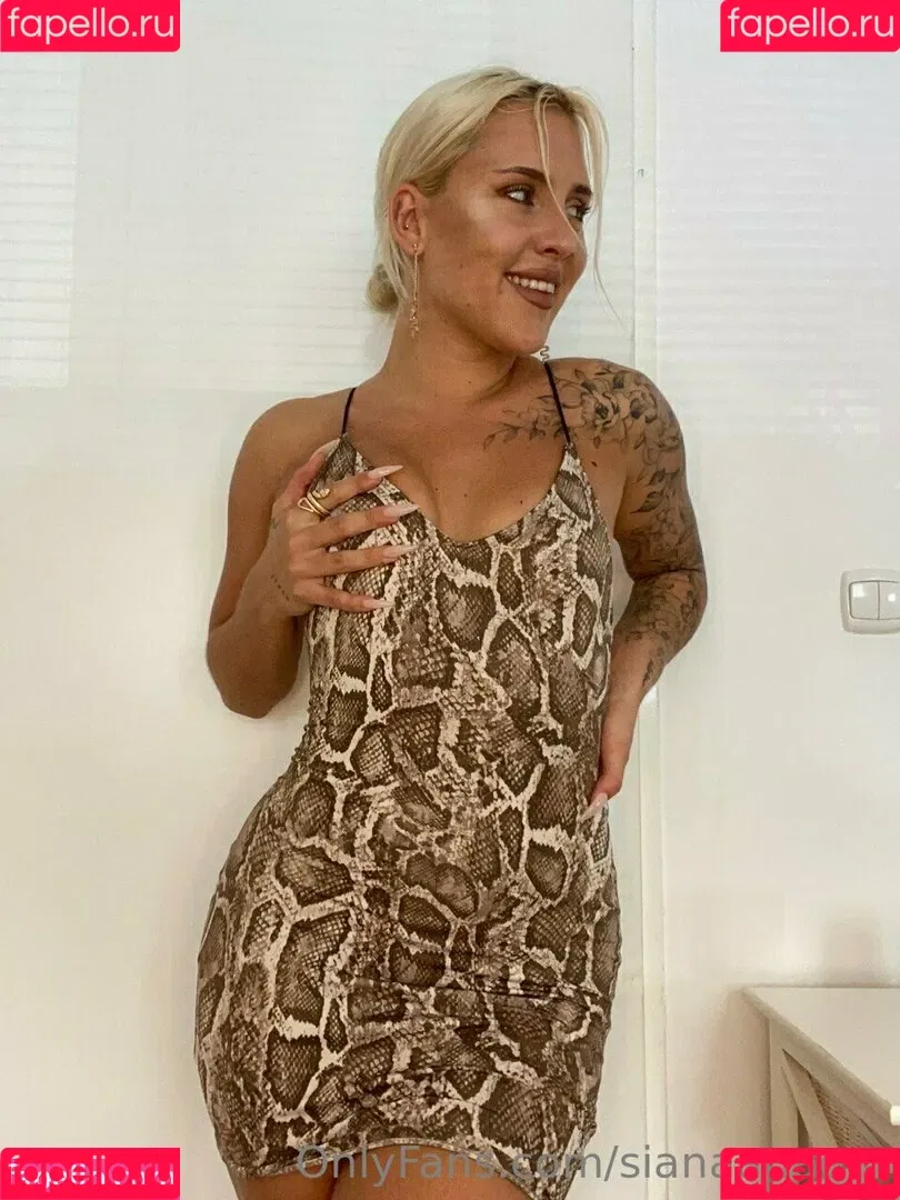 sianaanaom Onlyfans Photo Gallery 